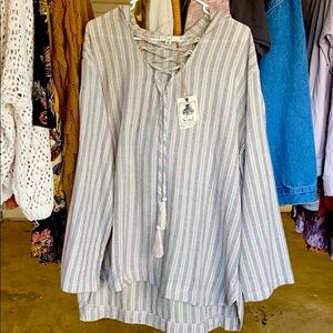 Easel 100% cotton tunic